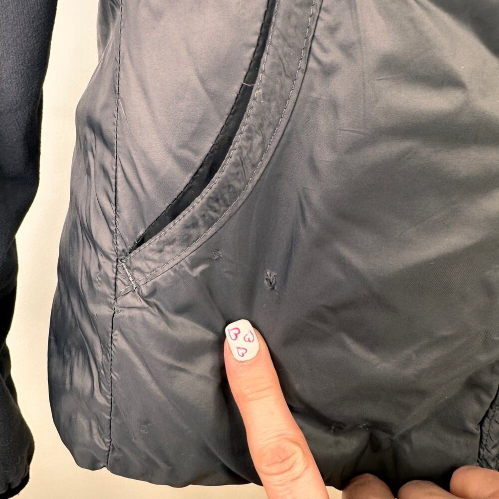 Lululemon Run Turn Around Women's Black Gray Reversible Jacket - Picture 6 of 11